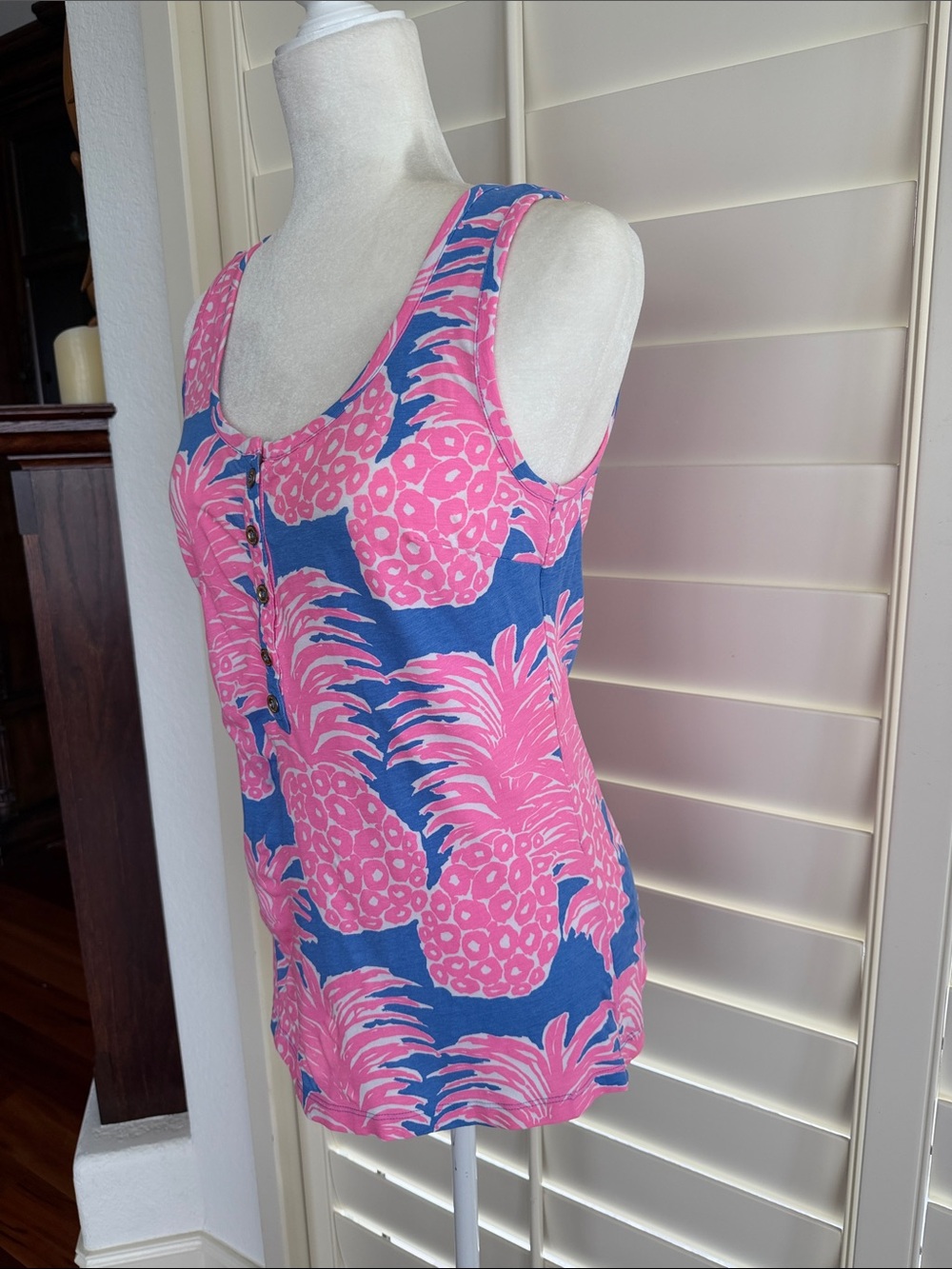 Lilly Pulitzer Pink & Blue Pineapple Print Tank Top S - Picture 2 of 5